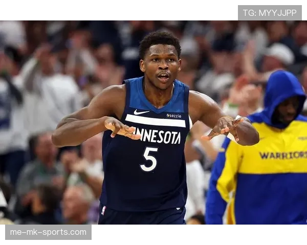 爱德华兹挡拆单打胜上季对位后卫效率提升